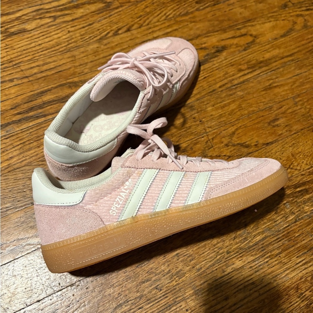 adidas Handball Spezial Corduroy Pack Sandy Pink women’s Sneakers - Picture 4 of 6